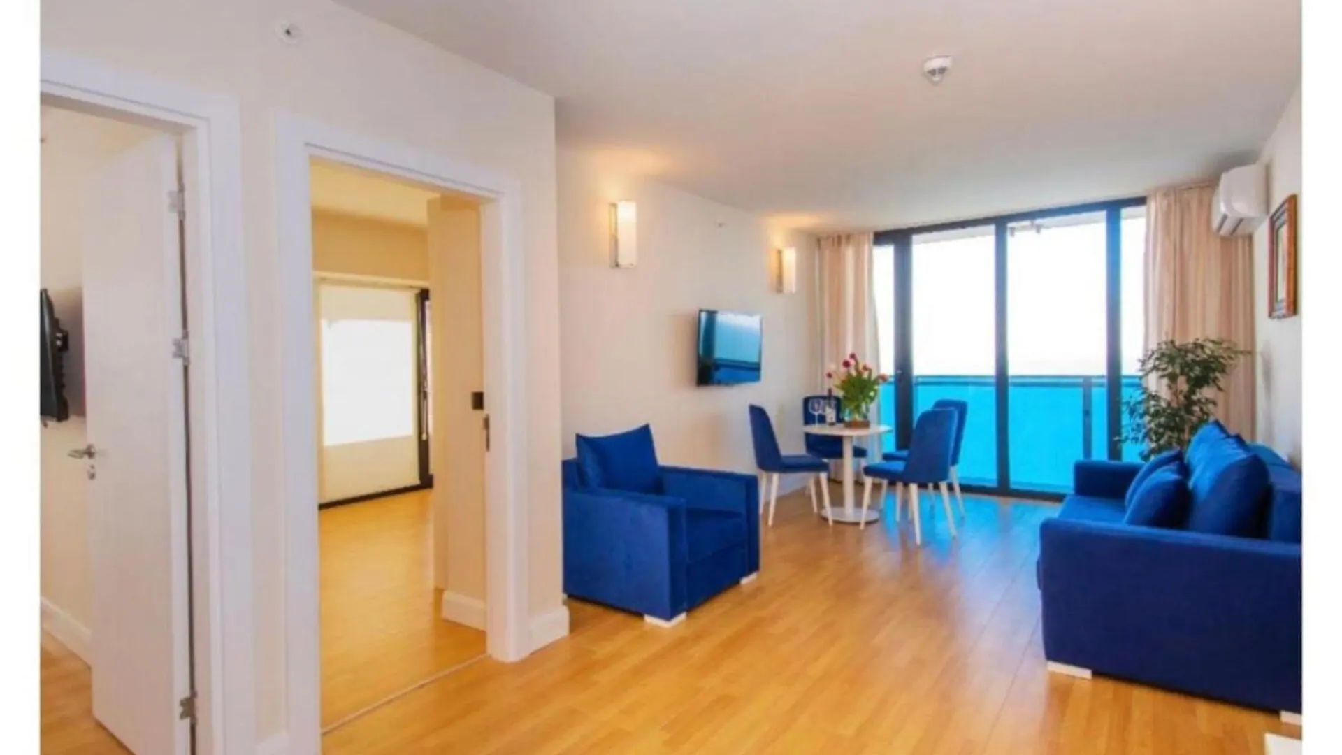 Deluxe Aparthotel Orbi City Office Batumi