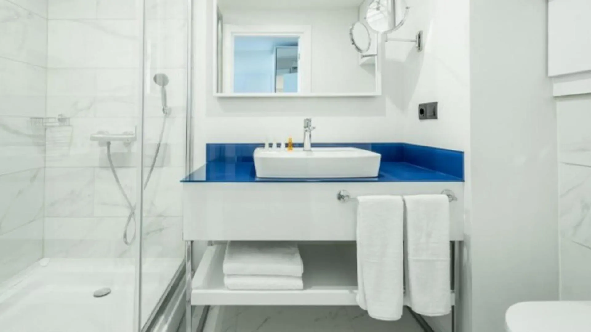 Deluxe Aparthotel Orbi City Office Batumi