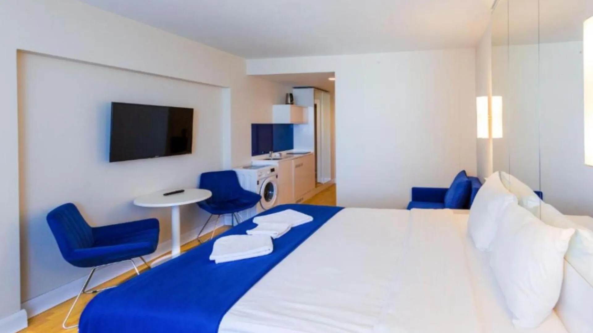 Deluxe Aparthotel Orbi City Office Batumi