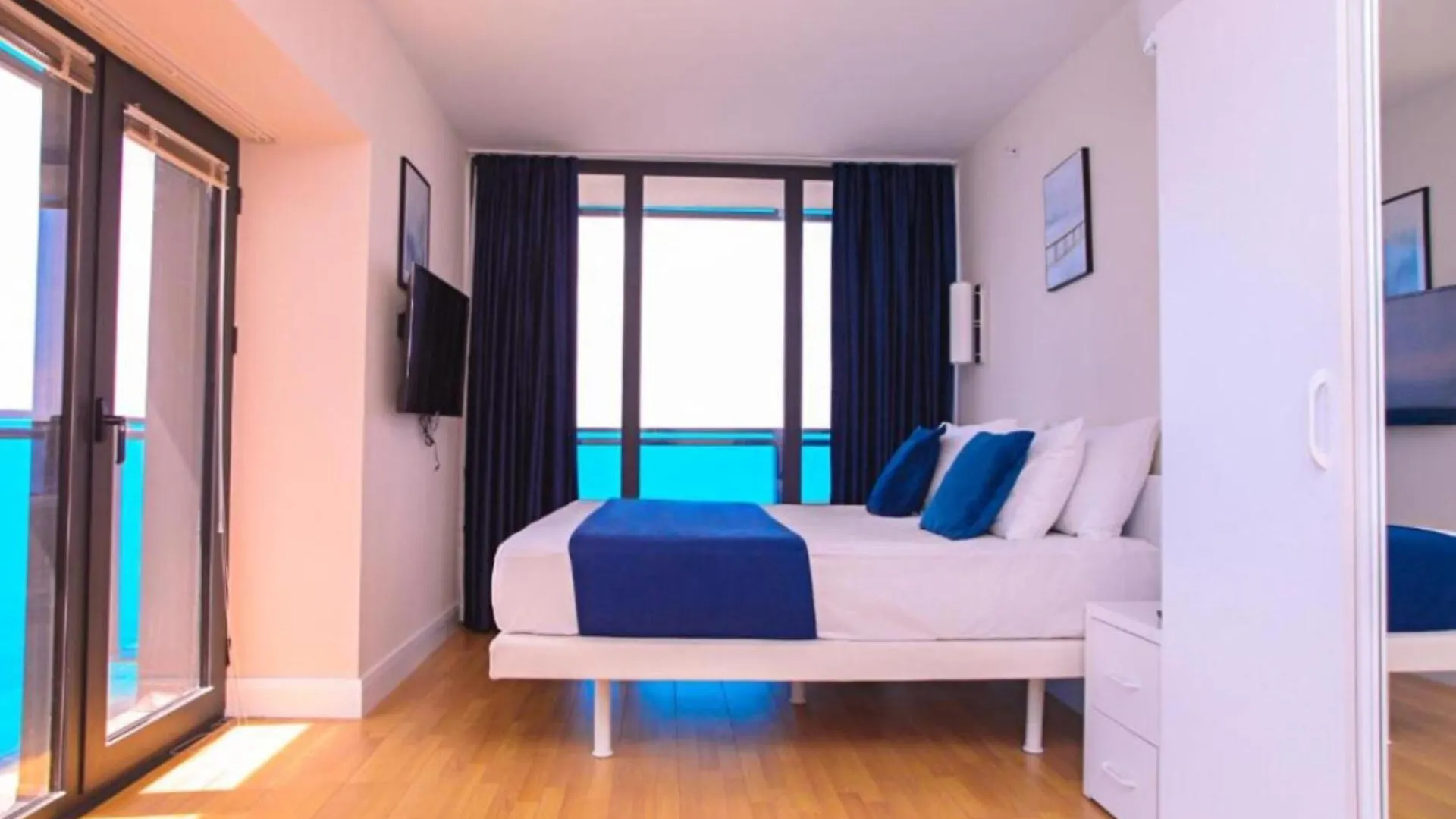 Deluxe Aparthotel Orbi City Office Batumi Georgia