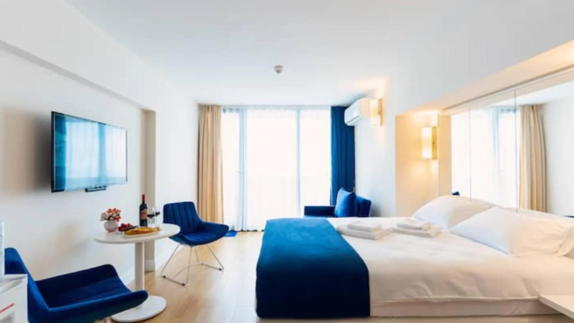 Deluxe Aparthotel Orbi City Office Batumi