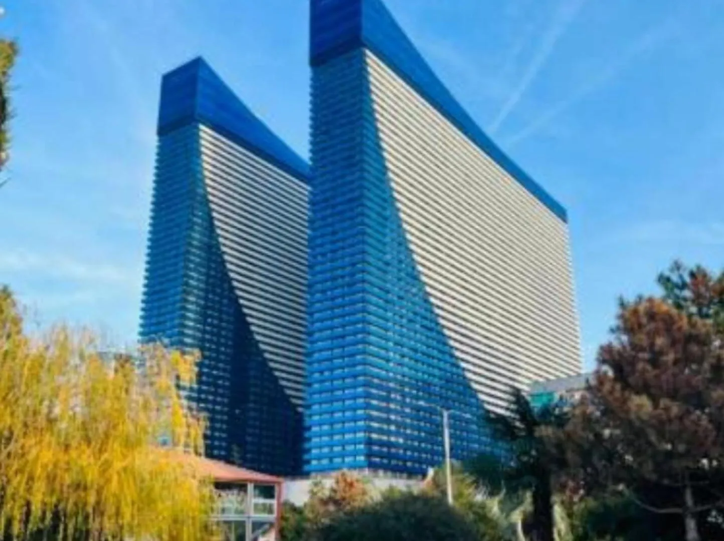 Deluxe Aparthotel Orbi City Office Batumi