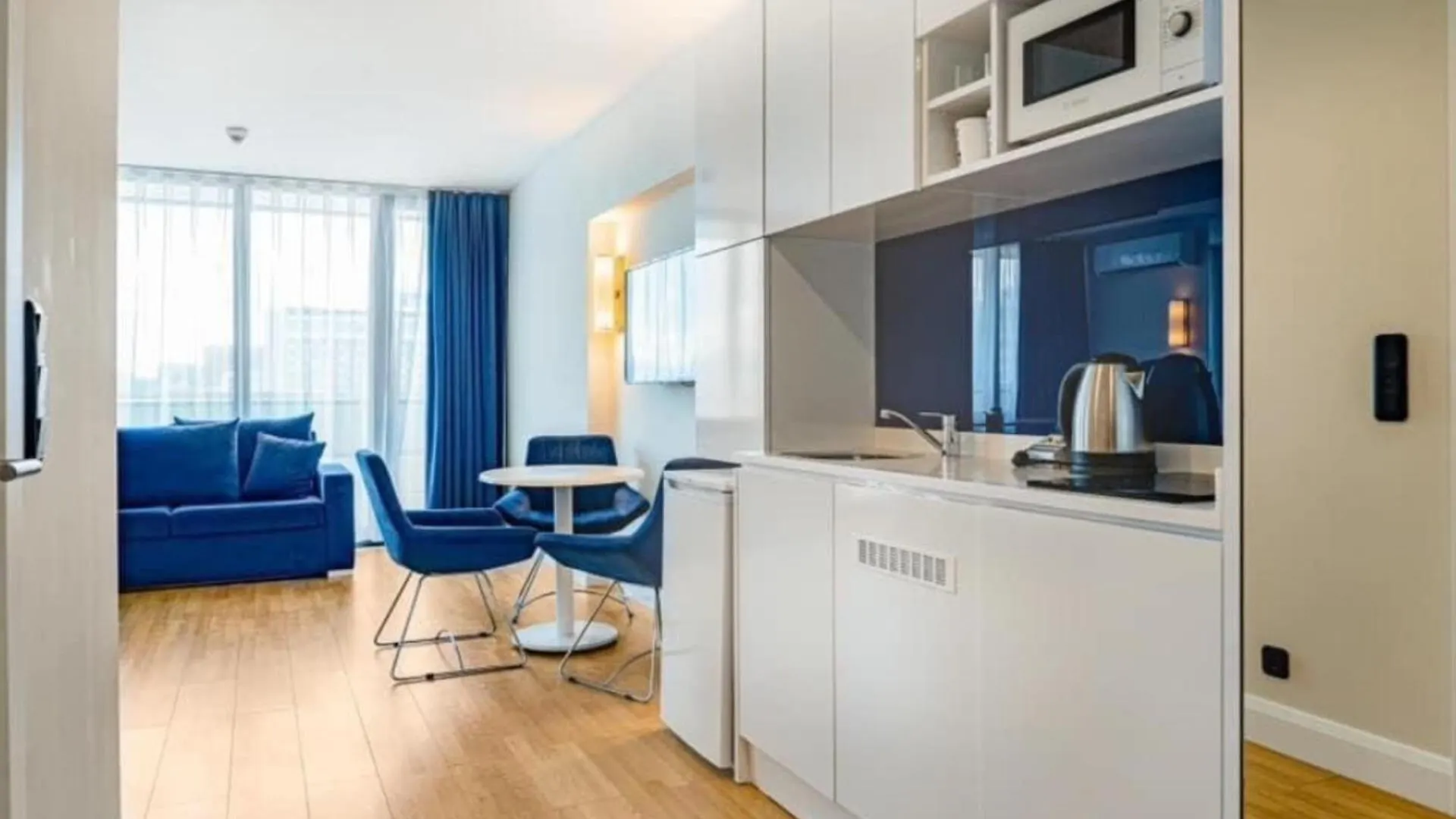 Deluxe Aparthotel Orbi City Office Batumi