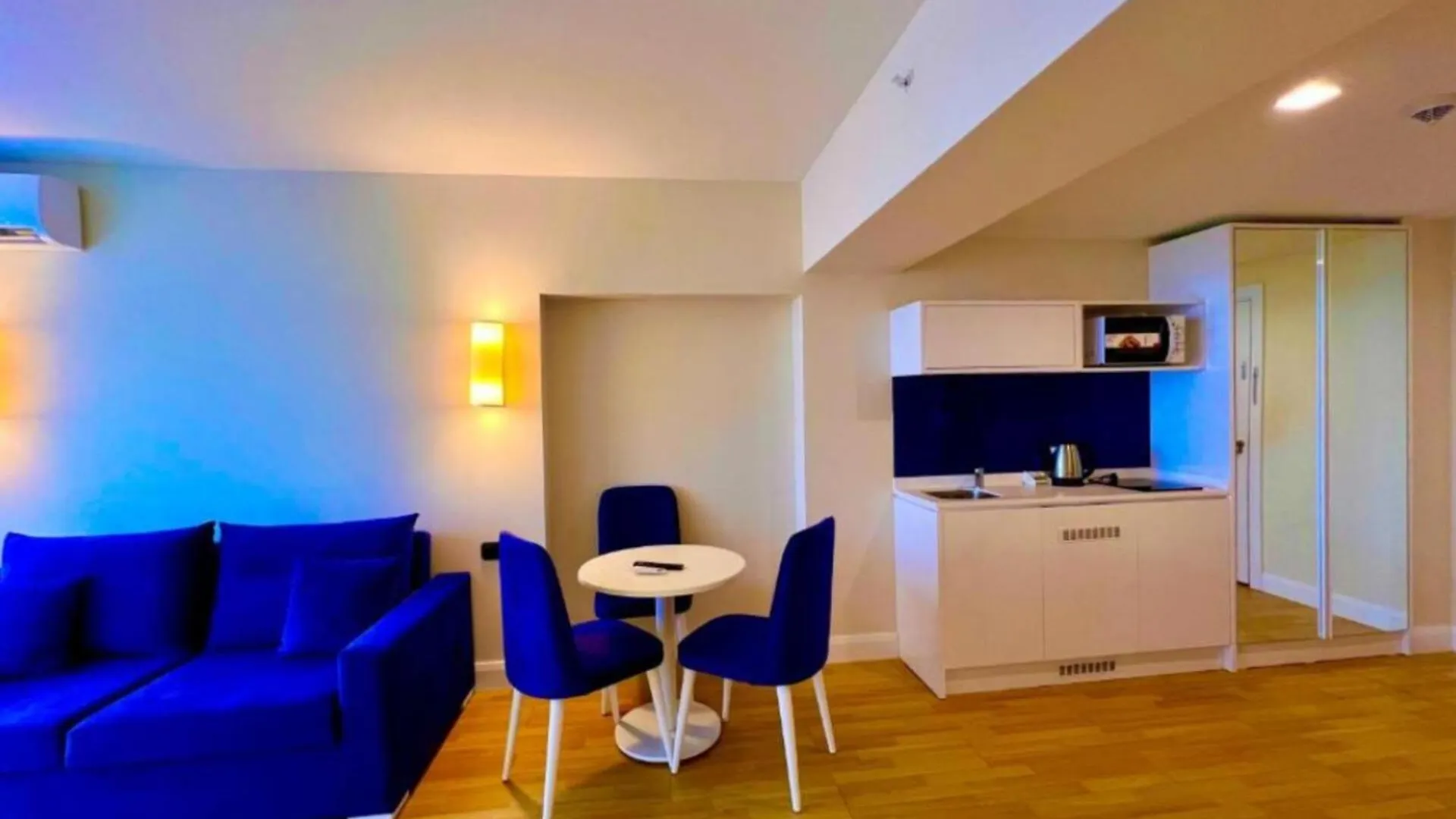Deluxe Aparthotel Orbi City Office Batumi