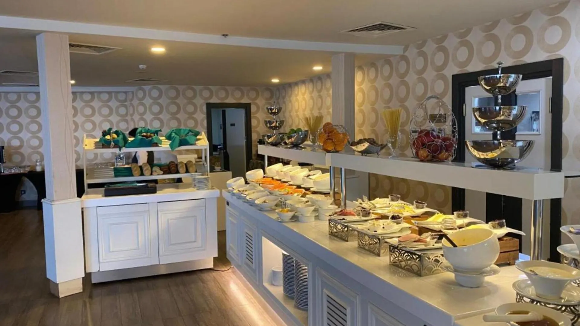 Deluxe Aparthotel Orbi City Office Batumi
